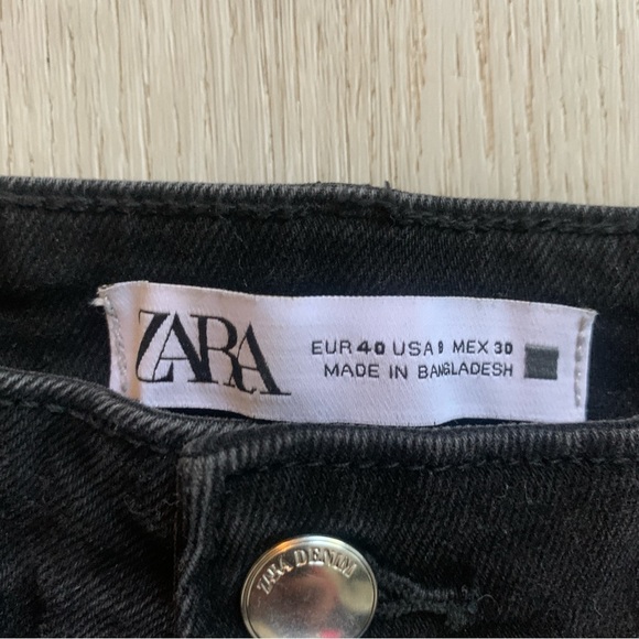 Zara Black Jeans‎ with 5 Buttons - Picture 5 of 12